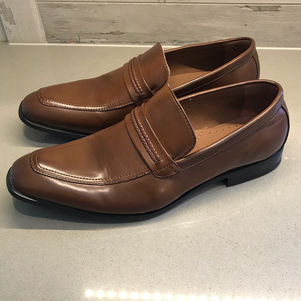 Kenneth Cole Unlisted men’s 10.5 shoes.